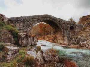 ponte-cava-da-velha-peregrinos-alex-camino